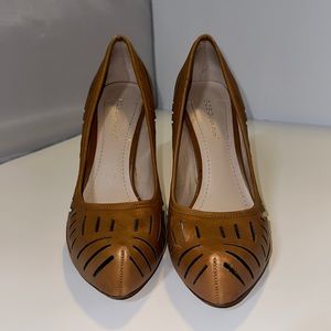 BCBG Prague Brown Leather Platform Size 9B/39 Tan Stilettò Pumps Shoes